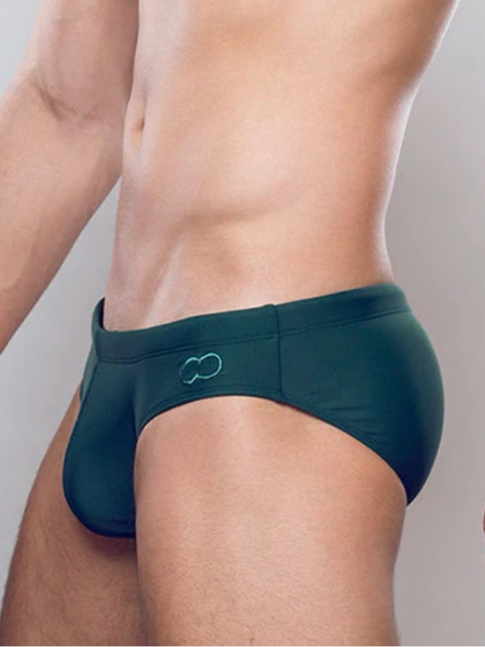 2EROS V10 Core Men’s Swim Brief – Dark Green. Medium 32-33. NWT.